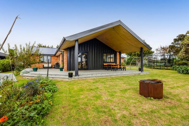 Photo of property in 13 Carthew Street, Okato, 4335