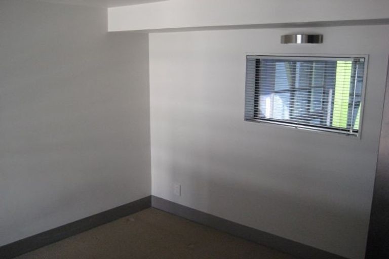 Photo of property in Urbane Apartments, 35/29 Webb Street, Mount Cook, Wellington, 6011