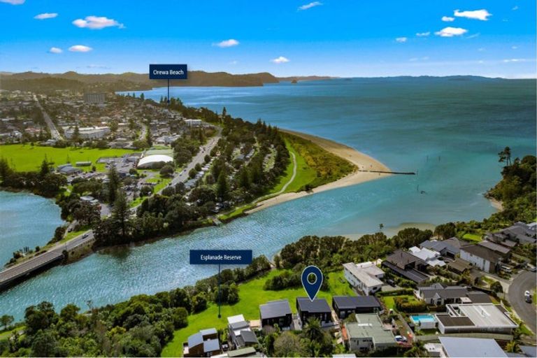 Photo of property in 45b Rosario Crescent, Red Beach, 0932