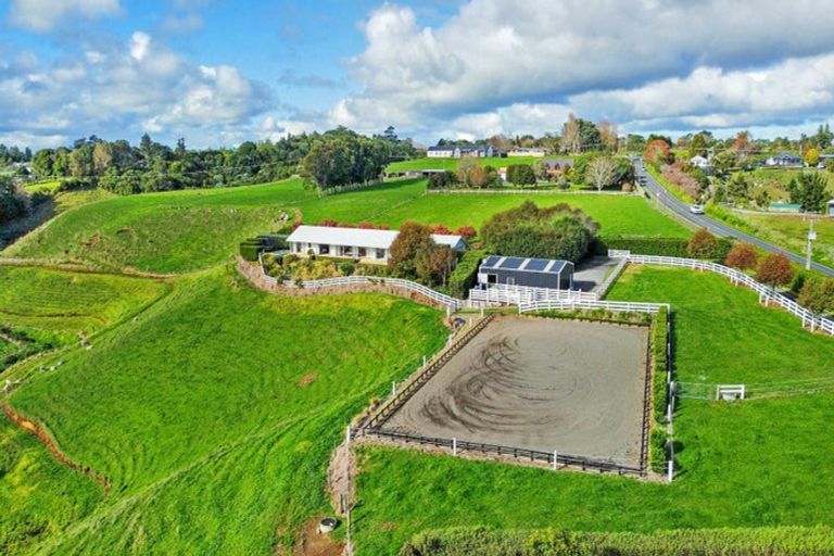 Photo of property in 167 Henwood Road, Paraite, New Plymouth, 4372