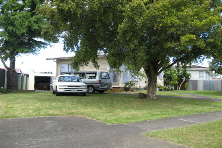 Photo of property in 38 Killington Crescent, Mangere, Auckland, 2022