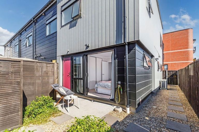 Photo of property in 62 Mapou Road, Hobsonville, Auckland, 0616