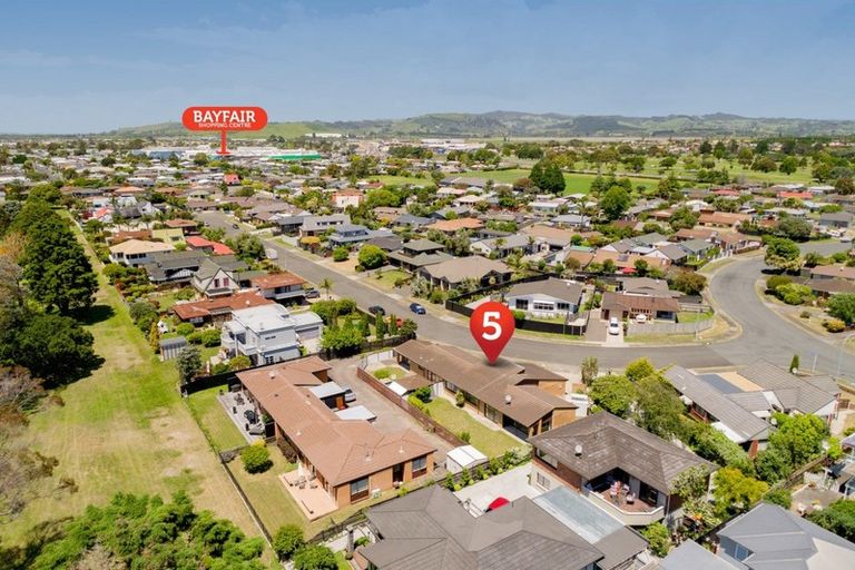 Photo of property in 5 Berwick Place, Mount Maunganui, 3116