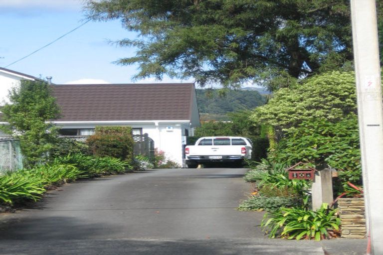 Photo of property in 10f2- Victoria Street, Ebdentown, Upper Hutt, 5018