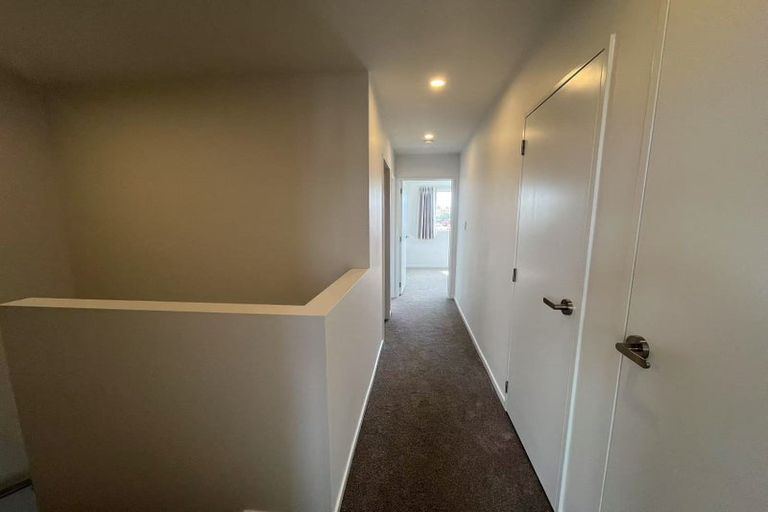 Photo of property in 2/39 Dale Crescent, Pakuranga, Auckland, 2010