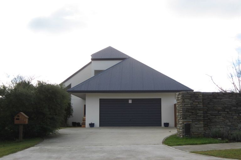 Photo of property in 112 Hunter Crescent, Wanaka, 9305