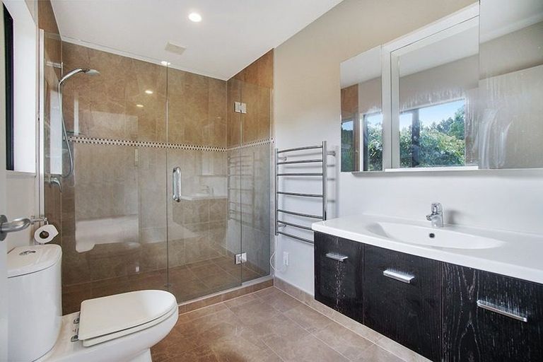 Photo of property in 35 Croft Lane, Riverhead, Albany, 0793