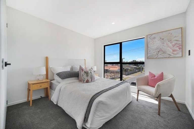 Photo of property in 3/26 Dale Crescent, Pakuranga, Auckland, 2010