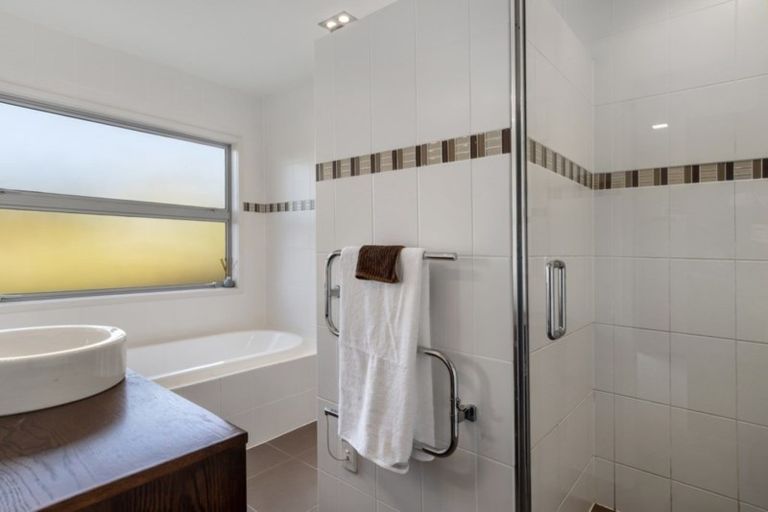 Photo of property in 3659l Kaitemako Road, Welcome Bay, Tauranga, 3175