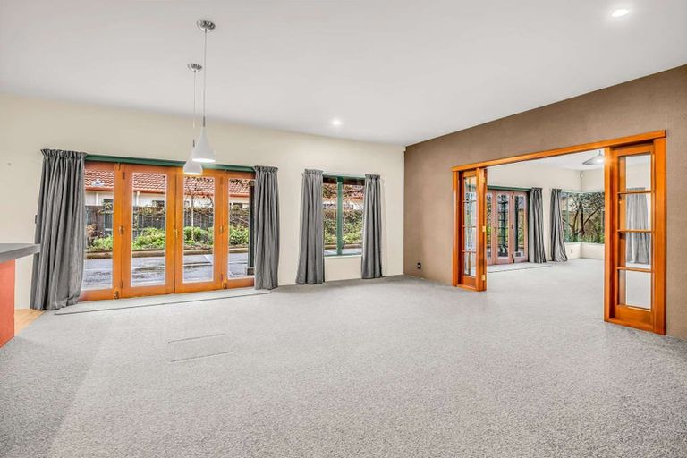 Photo of property in 1 Strachan Way, Highbury, Palmerston North, 4412