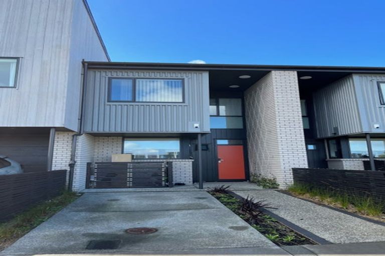Photo of property in 49 Peihana Road, Hobsonville, Auckland, 0616