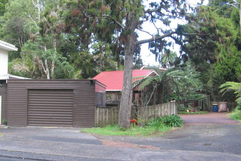 Photo of property in 84a Woodlands Park Road, Titirangi, Auckland, 0604