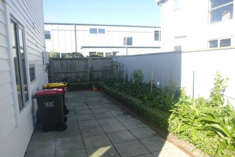 Photo of property in 64 Burnham Street, Seatoun, Wellington, 6022