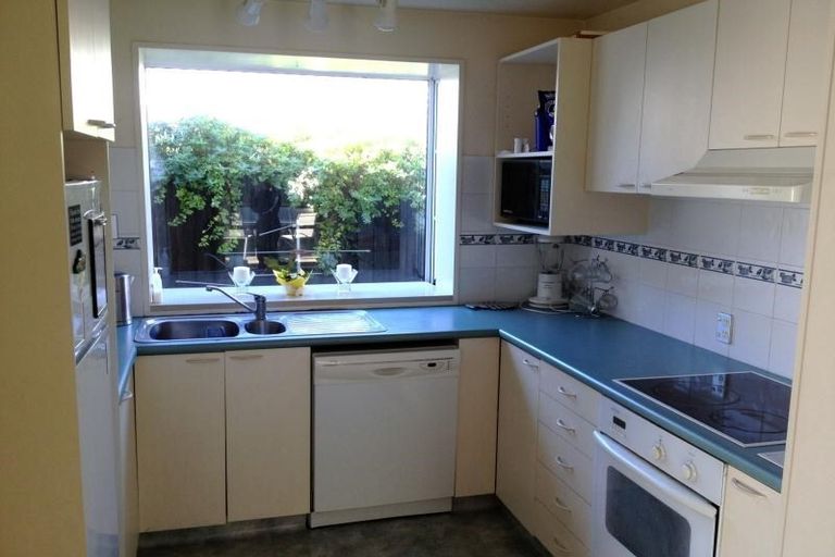 Photo of property in 7 Orlando Crescent, Waimairi Beach, Christchurch, 8083