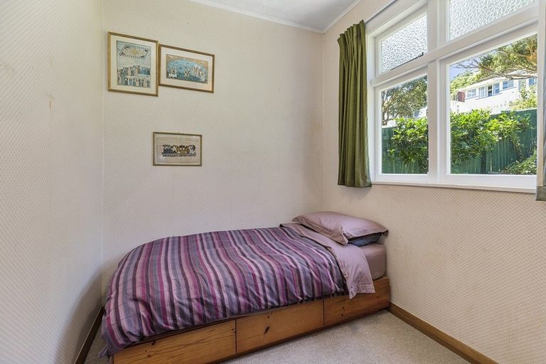 Photo of property in 35 Clyde Street, Island Bay, Wellington, 6023