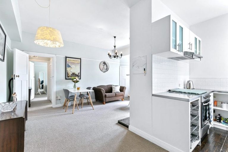 Photo of property in 24u3 Elizabeth Street, Mount Victoria, Wellington, 6011