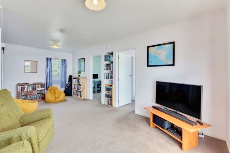 Photo of property in 6 Don Buck Road, Massey, Auckland, 0614