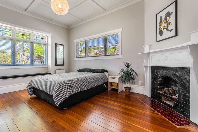 Photo of property in 2 Tennyson Street, Northcote Point, Auckland, 0627