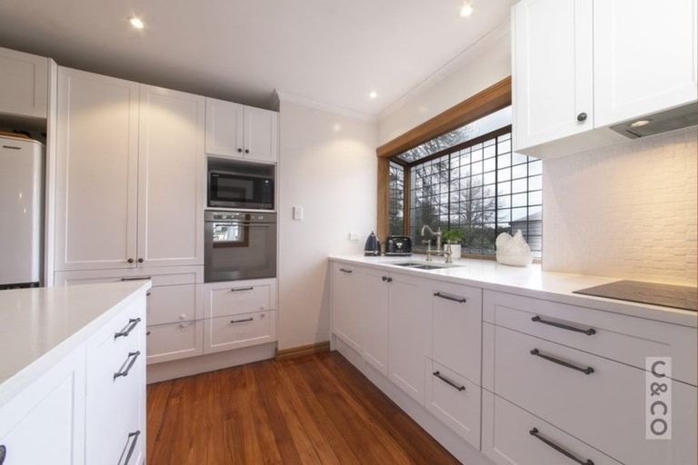 Photo of property in 23 Queen Street, Riverhead, 0820