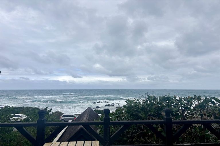 Photo of property in 174 Owhiro Bay Parade, Owhiro Bay, Wellington, 6023