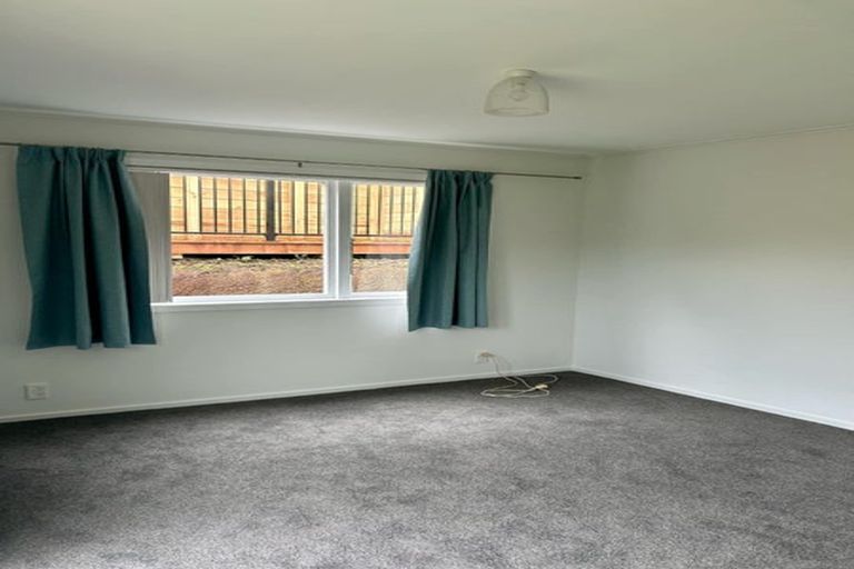 Photo of property in 105 Churchill Drive, Crofton Downs, Wellington, 6035