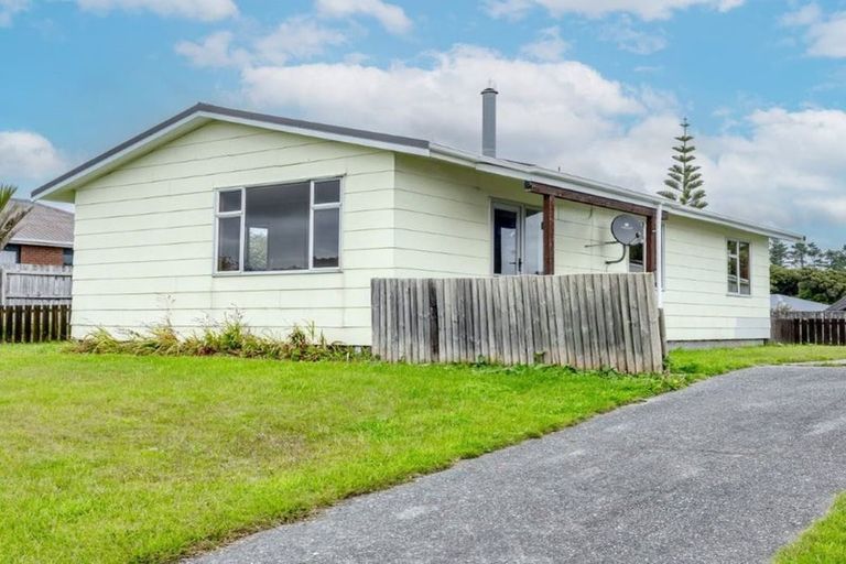 Photo of property in 37 Arnott Heights, Greymouth, 7805