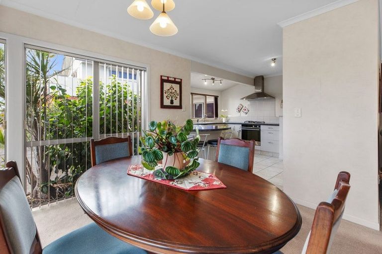 Photo of property in 27 Matapihi Road, Mount Maunganui, 3116