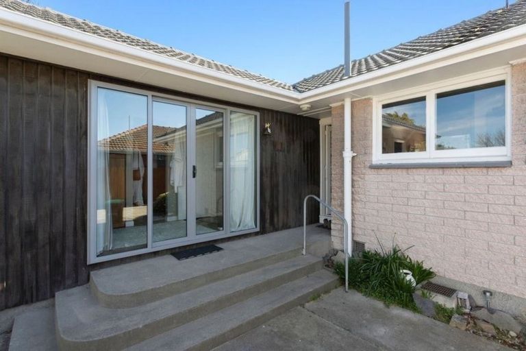 Photo of property in 8 Bermuda Drive, Hornby, Christchurch, 8042