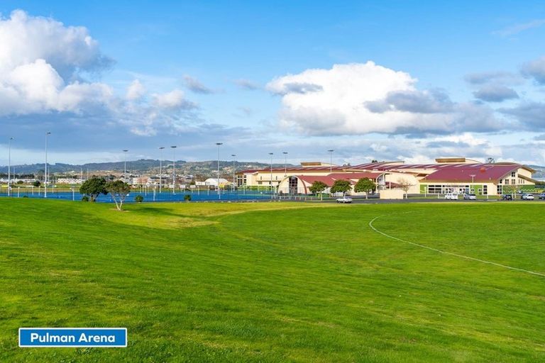 Photo of property in 171 Grove Road, Papakura, 2110