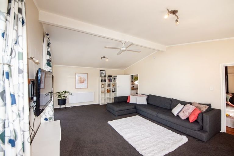 Photo of property in 24 Chisbury Street, Churton Park, Wellington, 6037
