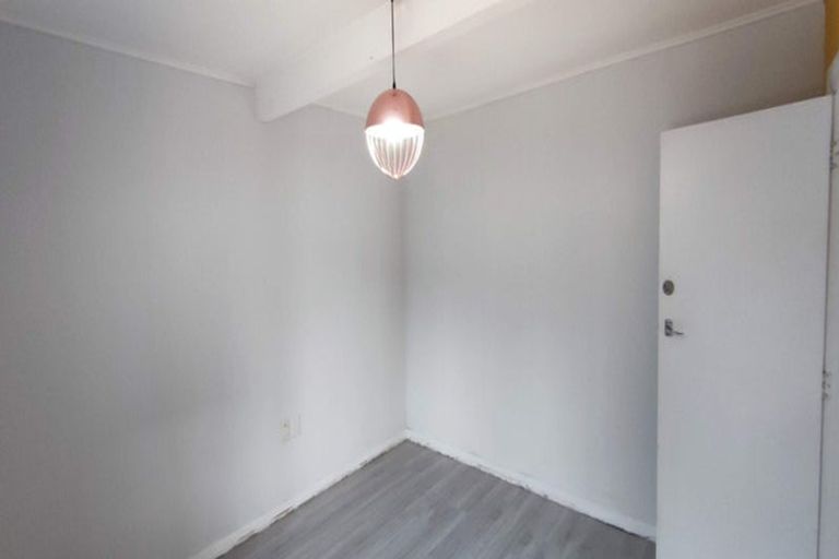 Photo of property in 4 Mills Road, Brooklyn, Wellington, 6021