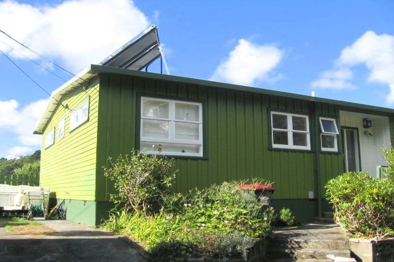 Photo of property in 11 Williamson Way, Karori, Wellington, 6012