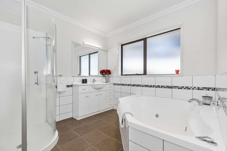 Photo of property in 72a Prospect Terrace, Pukekohe, 2120