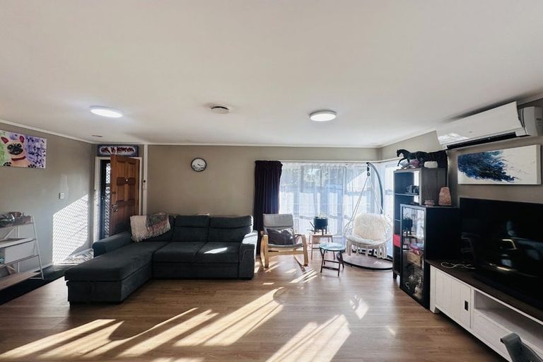 Photo of property in 444a Great South Road, Opaheke, Papakura, 2113