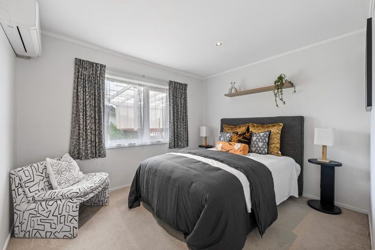 Photo of property in 4/94 Lynwood Road, New Lynn, Auckland, 0600
