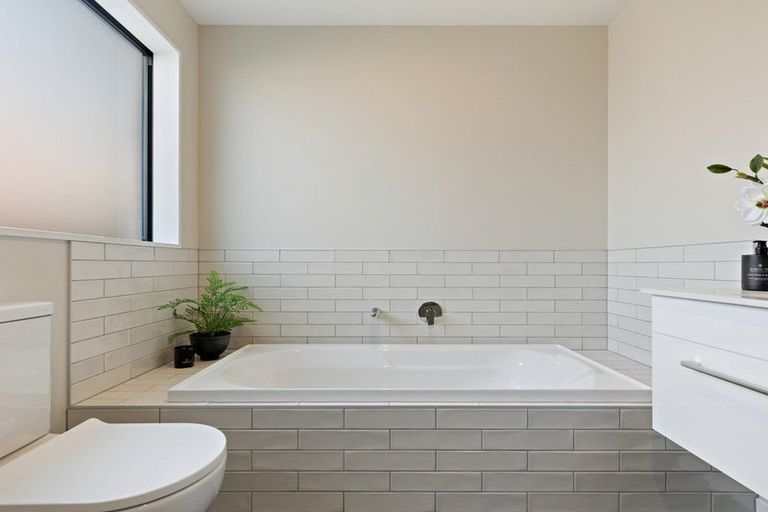 Photo of property in 18 Dempsey Street, Kaiapoi, 7630