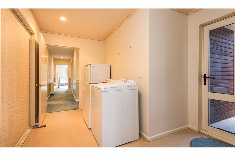 Photo of property in 11 Jadewynn Place, Halswell, Christchurch, 8025