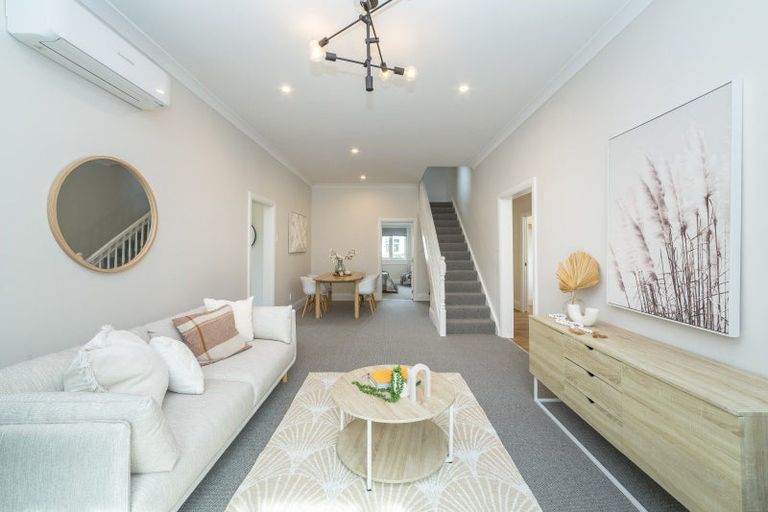 Photo of property in 35 Cambridge Terrace, Masterton, 5810