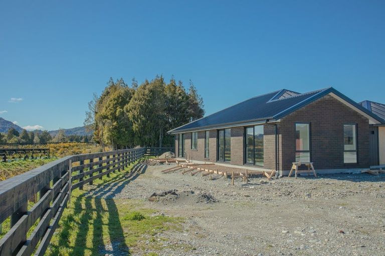 Photo of property in 10 Hinau Crescent, Kaiata, Greymouth, 7805