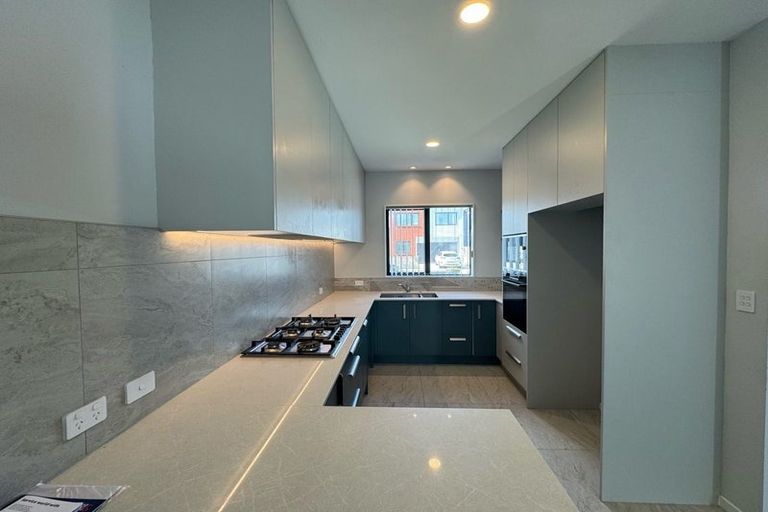 Photo of property in 29 Pilot Drive, Hobsonville, Auckland, 0616