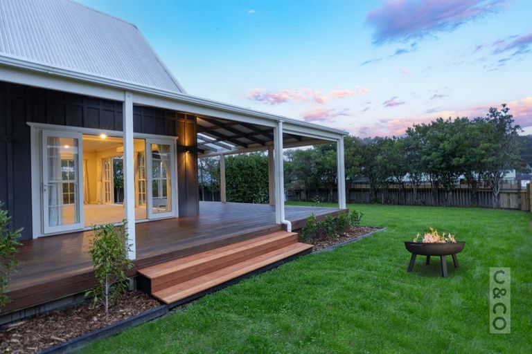 Photo of property in 5 Cambridge Road, Riverhead, 0820