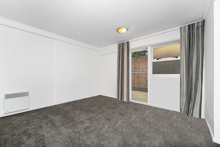 Photo of property in 2/18 Sydney Street, Hauraki, Auckland, 0622