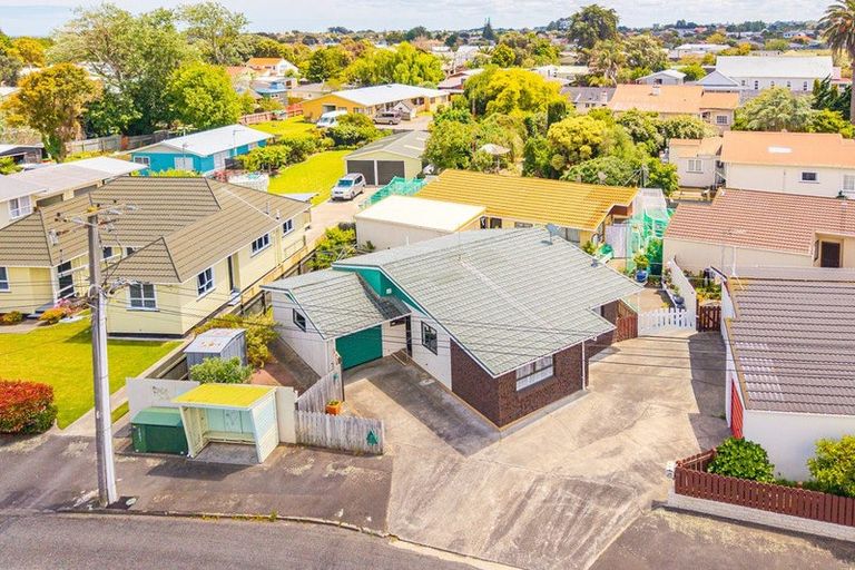 Photo of property in 42 Tawa Street, Gonville, Whanganui, 4501