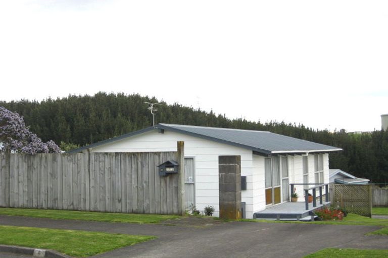 Photo of property in 6 Hobart Drive, Spotswood, New Plymouth, 4310