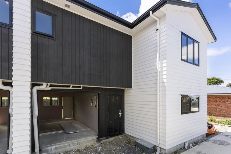 Photo of property in 16e Imrie Avenue, Mangere, Auckland, 2022