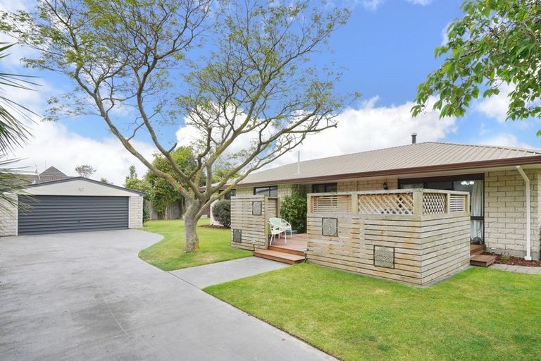 Photo of property in 10 Gibbs Drive, Woodend, 7610