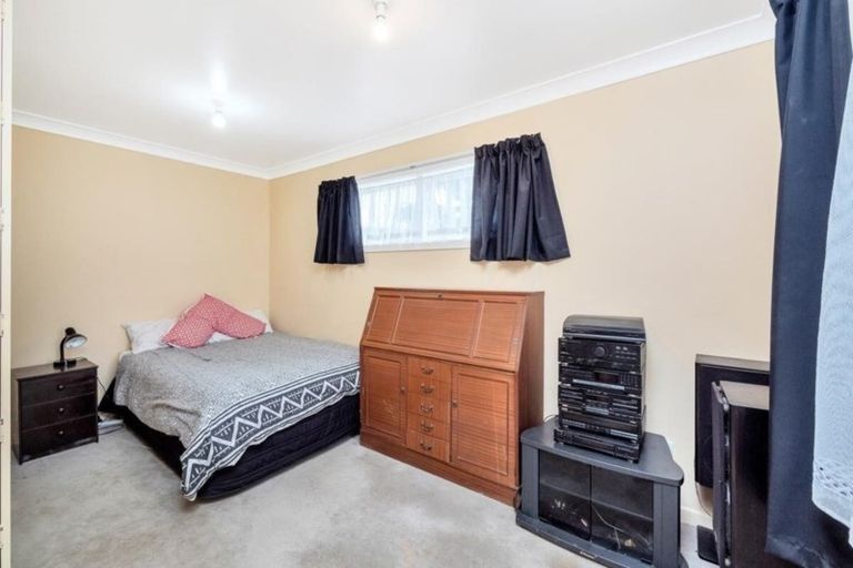 Photo of property in 52 Awaroa Road, Helensville, 0800