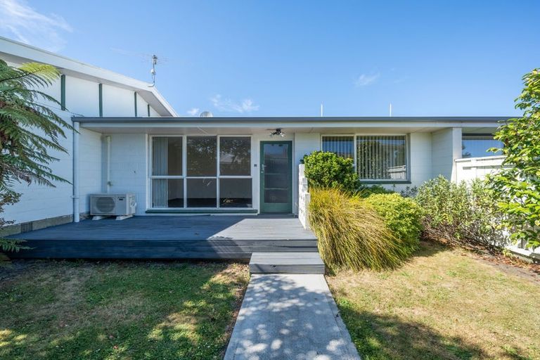 Photo of property in 2/26 Mona Vale Avenue, Riccarton, Christchurch, 8011