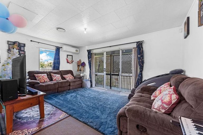 Photo of property in 96 Moire Road, Massey, Auckland, 0614