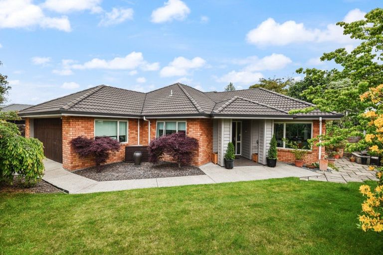 Photo of property in 32 Carroll Place, Owhata, Rotorua, 3010